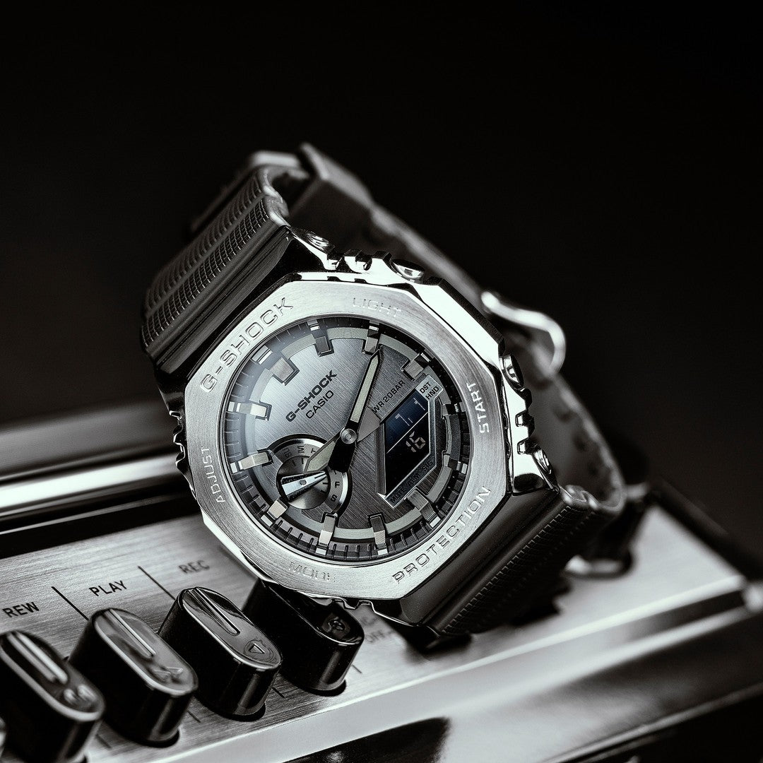 New 	Casio g shock gm2100