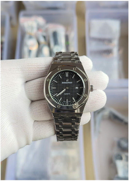 Aude.mars Piguet Royal Oak Quartz
