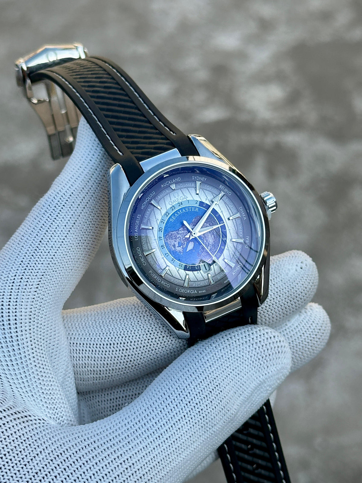 Om.ega Seamaster