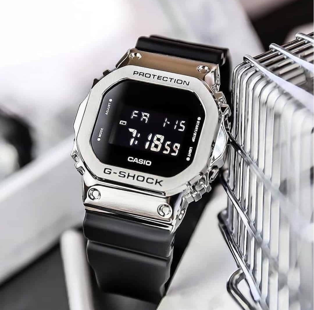 Ca.sio g shock GMS5600