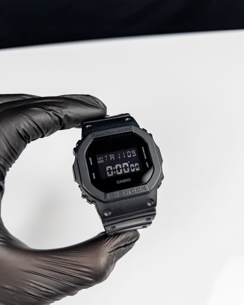New Casio G-Shock Dw5600BB