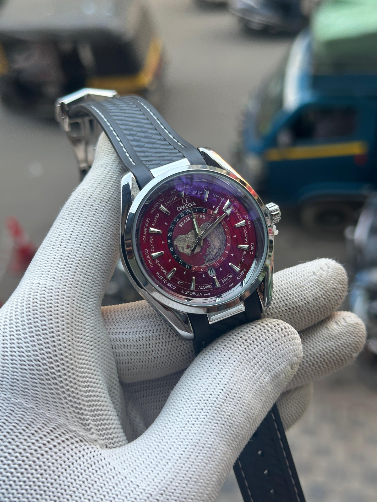 Om.ega Seamaster