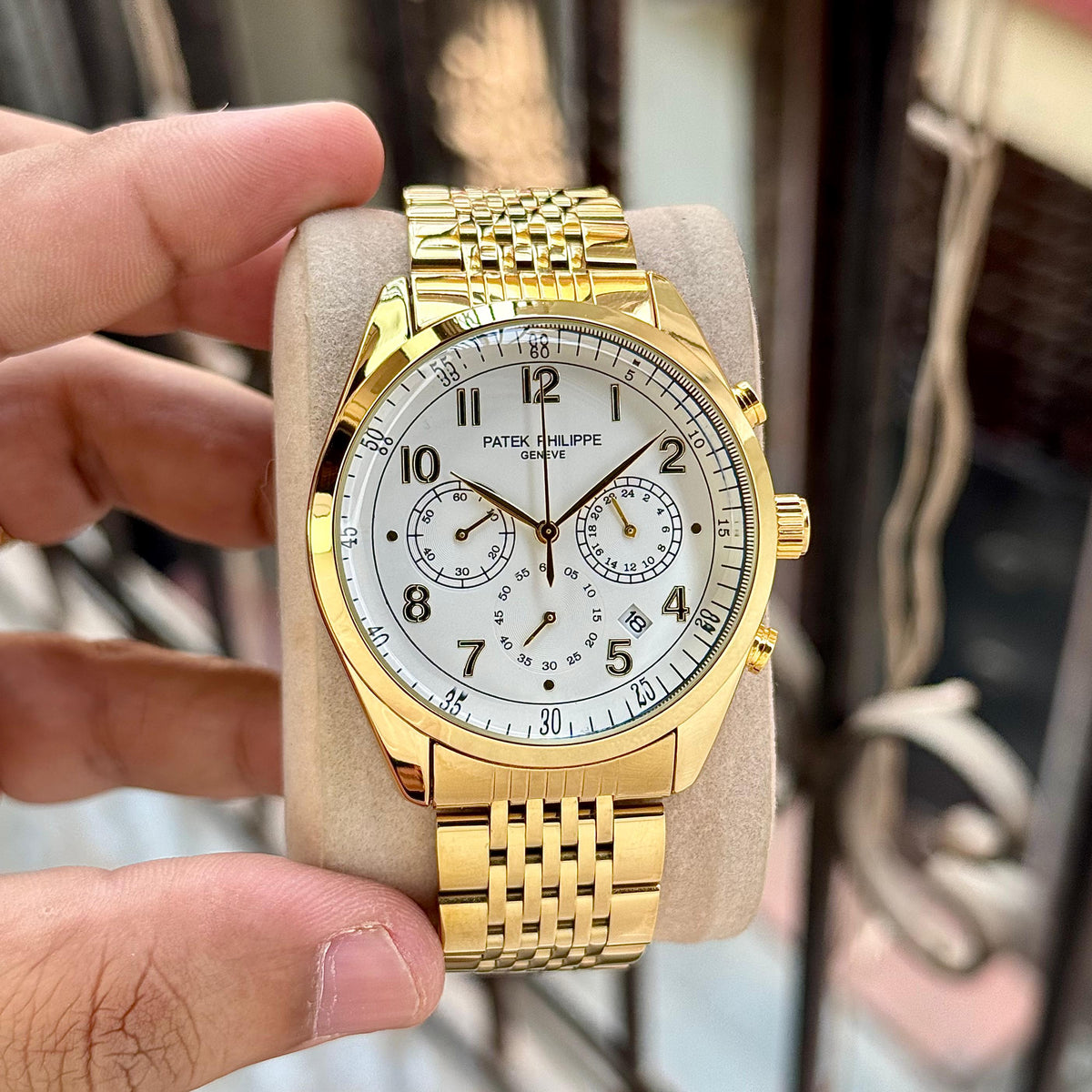Pa.tek Philippe Complications