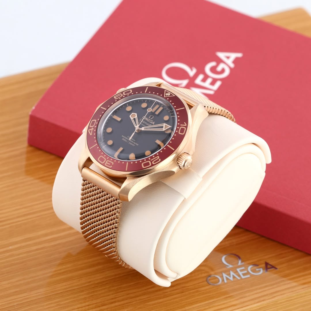 Om.ega Seamaster Diver 300M Automatic