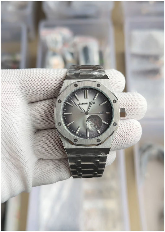 Aude.mars Piguet Royal Oak Quartz