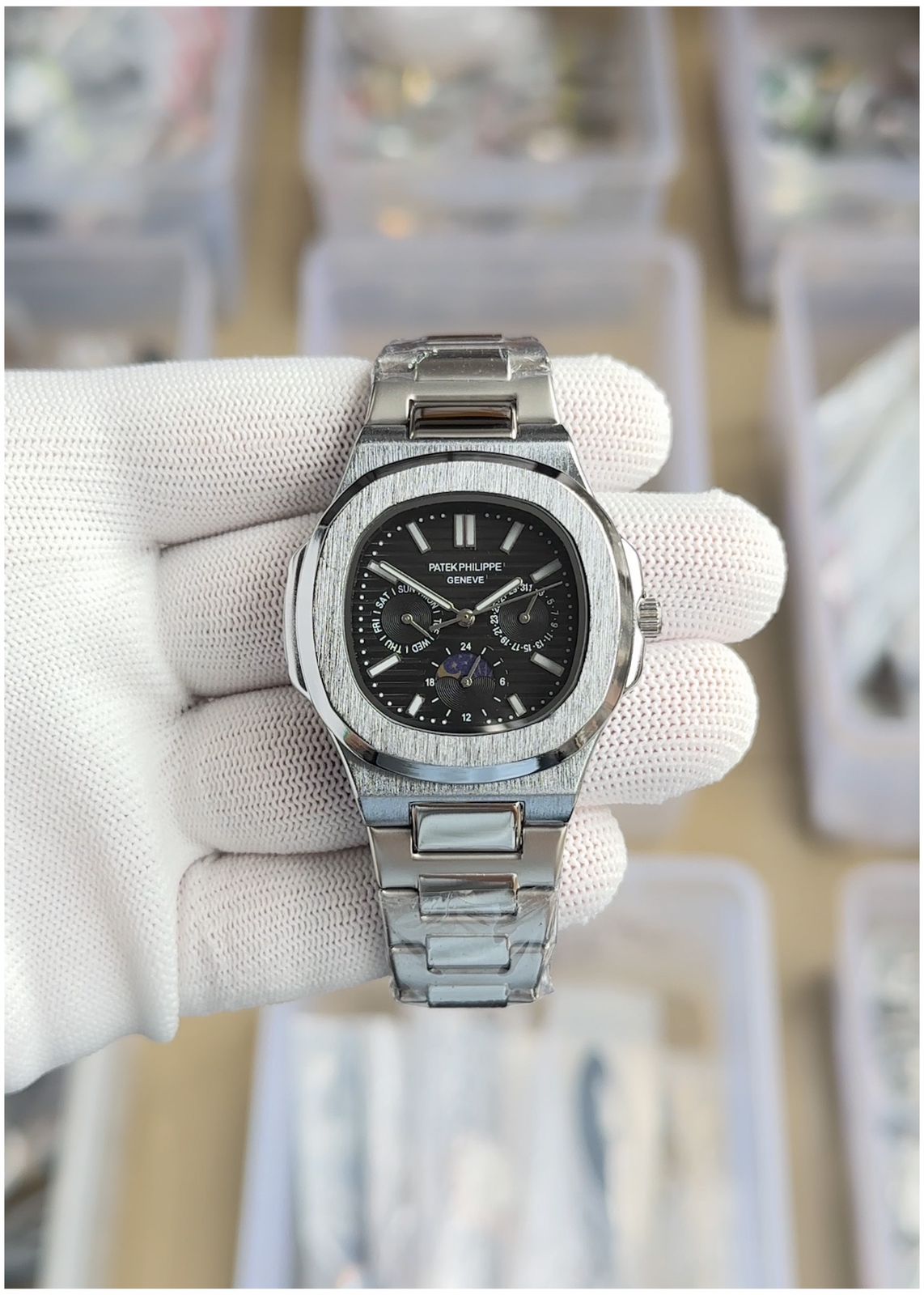 Pa.tek Philippe Nautilus Steel Sun Moon Silver-Black