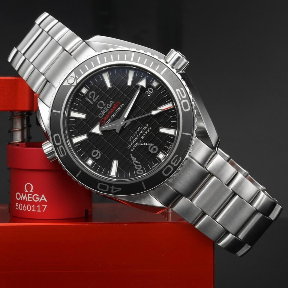 Om.ega Seamaster Planet Ocean 600M James Bond Edition Skyfall Automatic