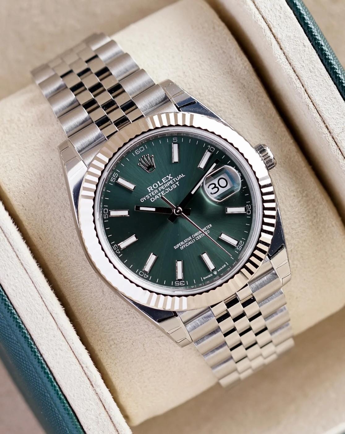 Rol.ex Oyster Perpetual Date Just Working Like Automatic