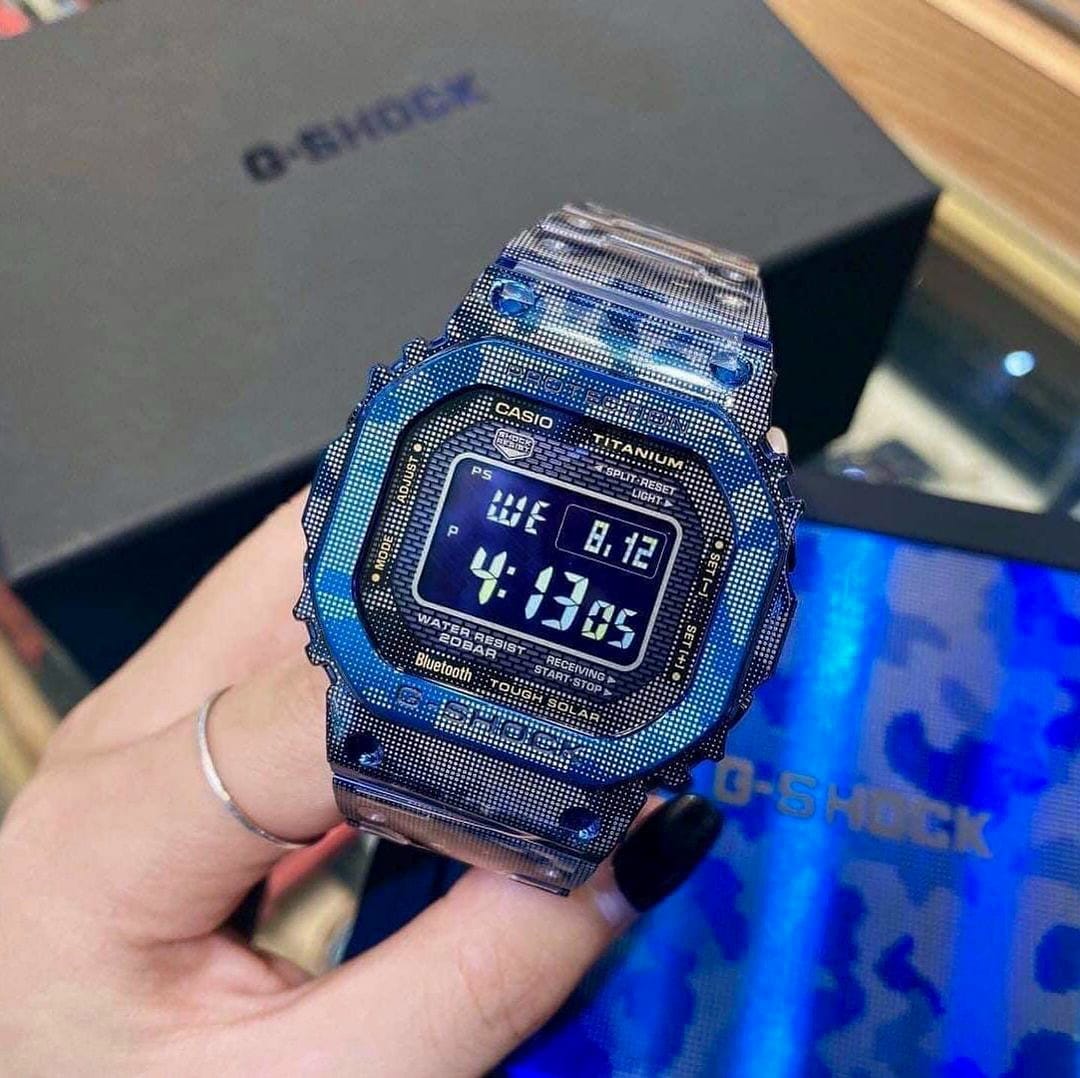 New *G-SHOCK CASIO GMW-B5000D
