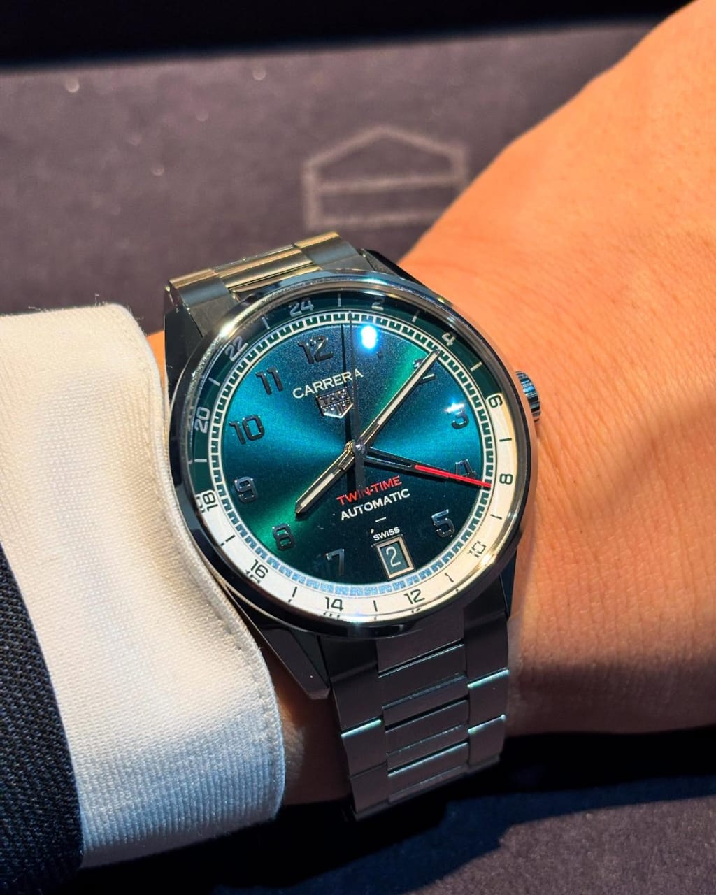 NewTag  Heuer Carrera Date Twin - Time