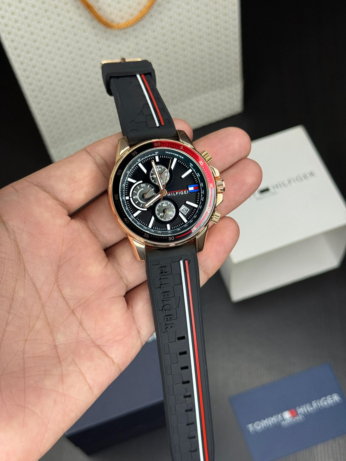Tom.my Hilfiger Tachymeter