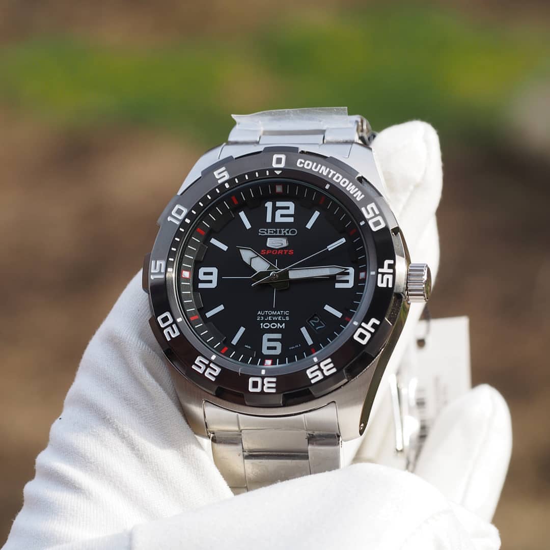 Sei.ko 5 Sports
