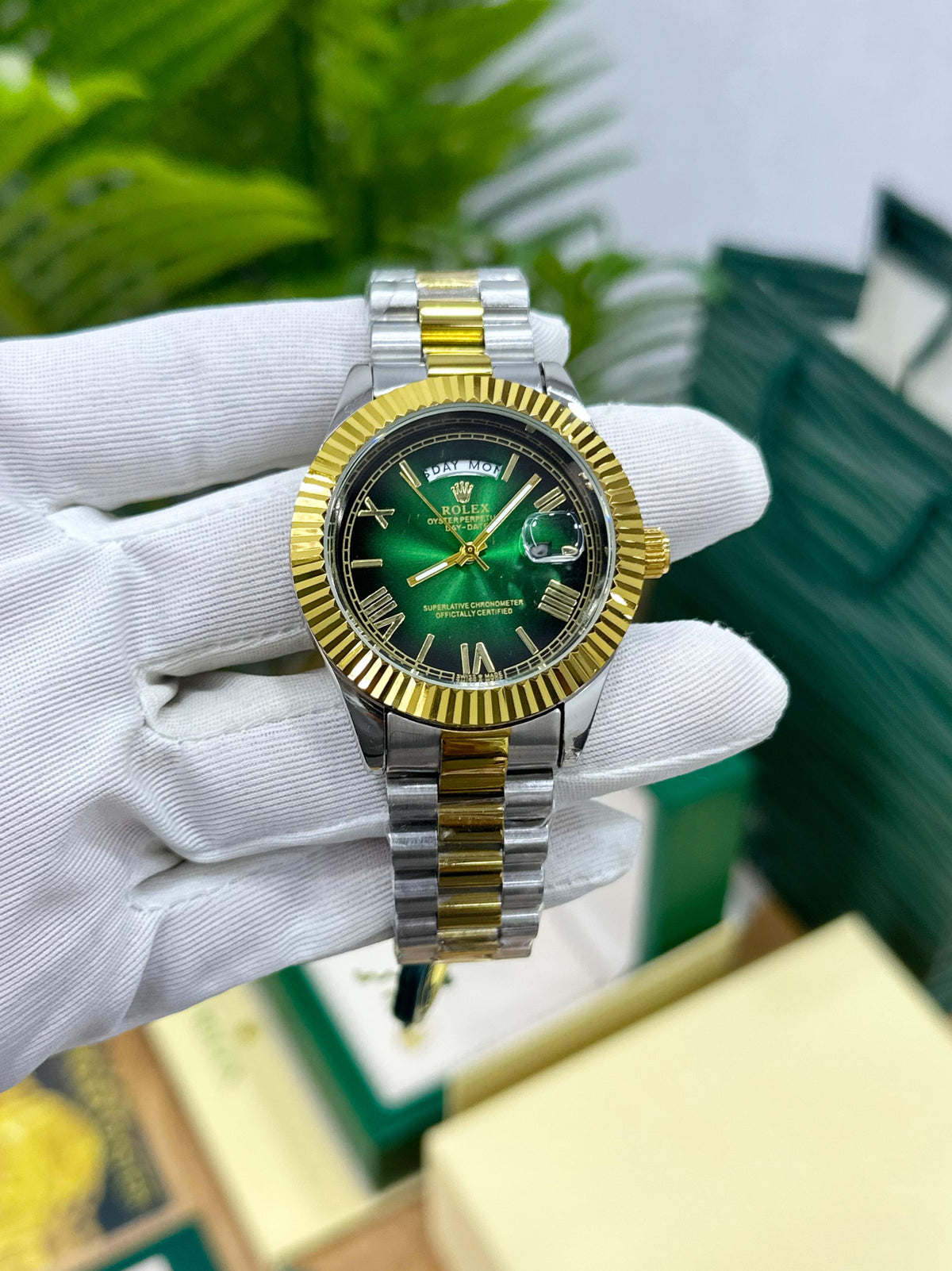 ROL.EX DAY-DATE QUARTZ’ TOP SELLING GREEN DIAL