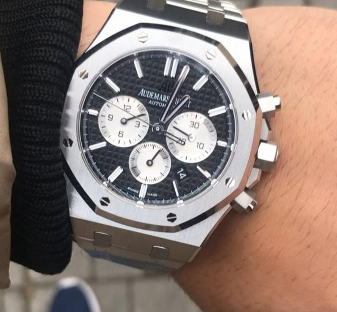 Aude.mars piguet Royal Oak Chronograph