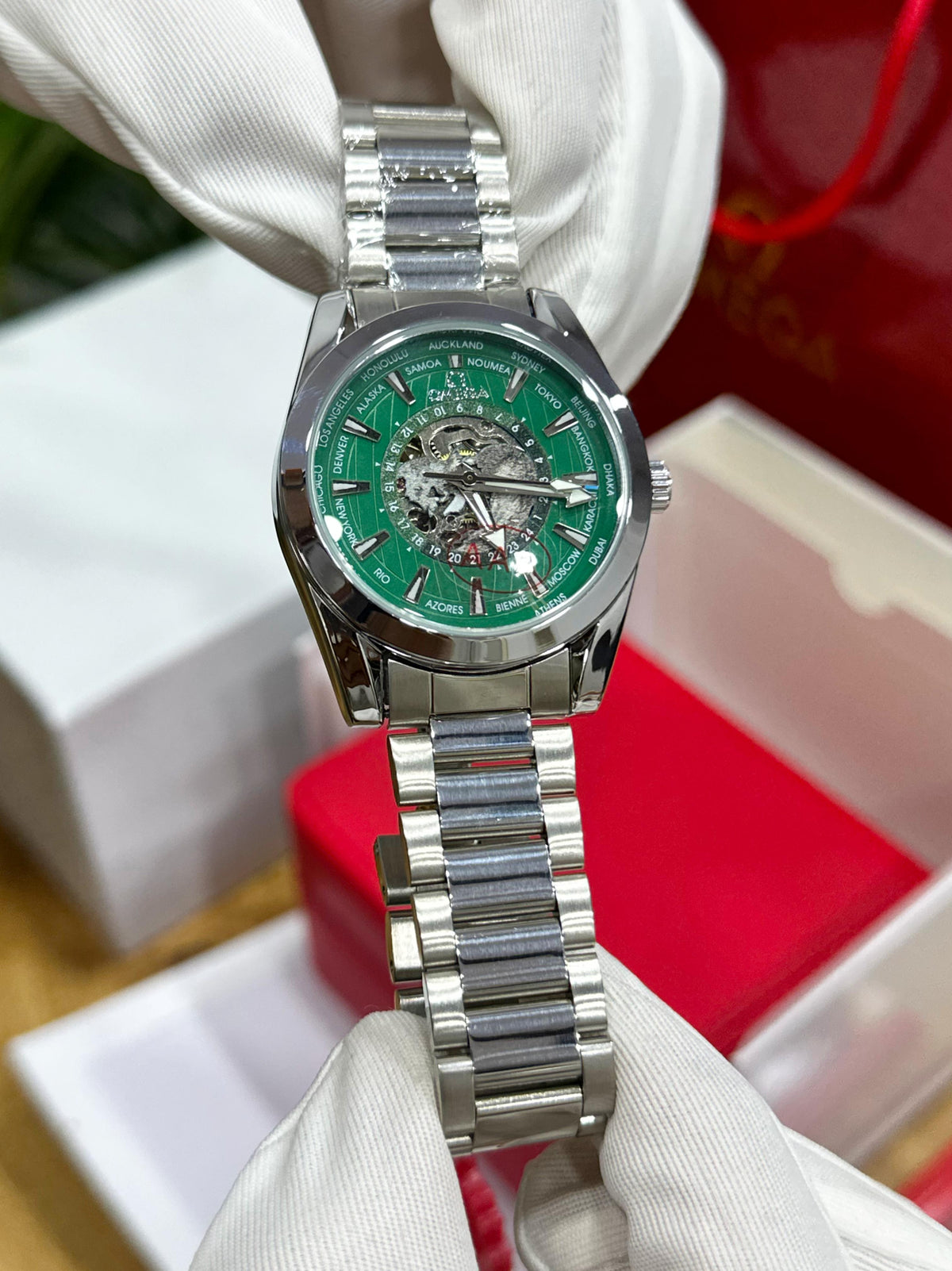 Om.ega Seamasters World Map Series