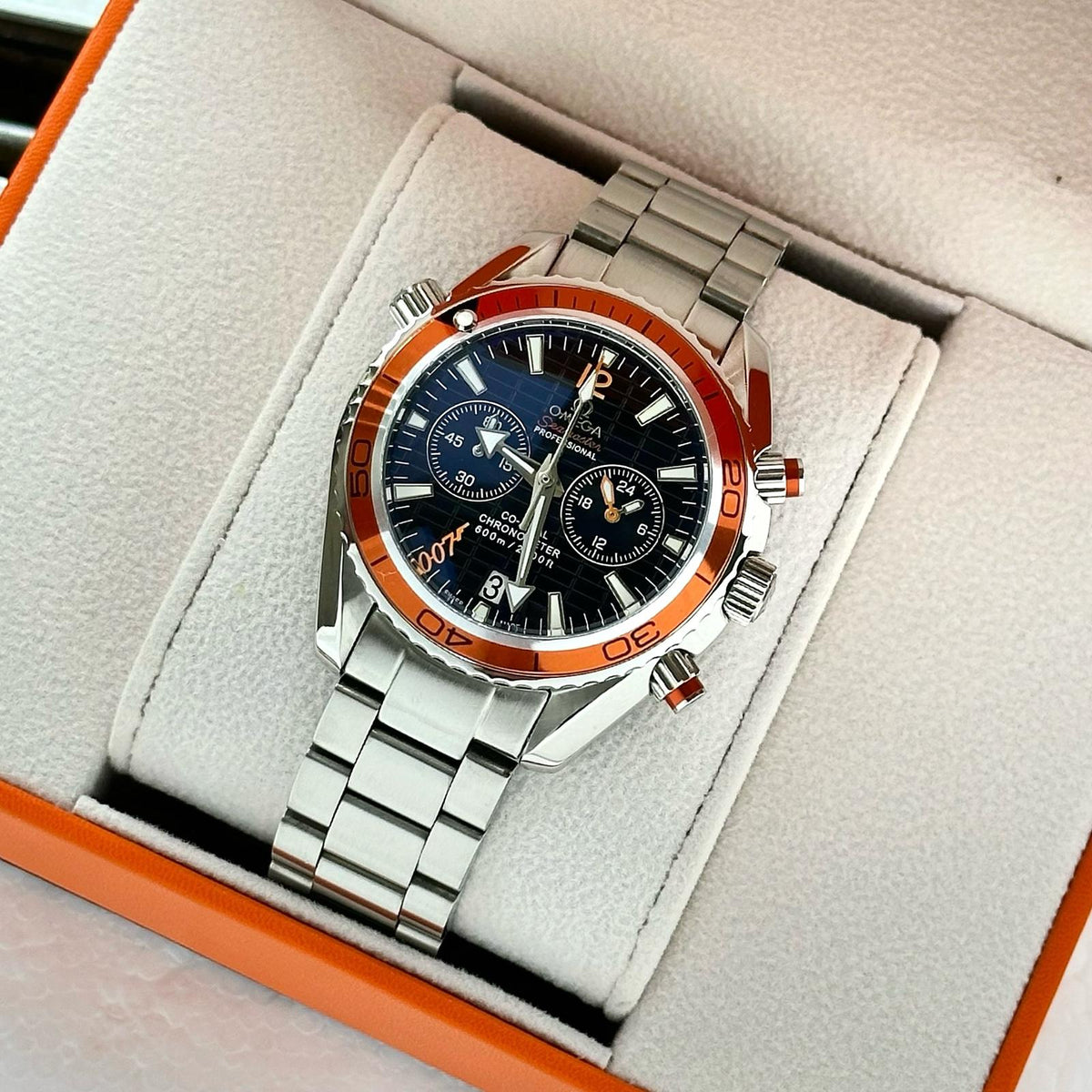 Om.ega Seamaster Planet Ocean Quartz Japan