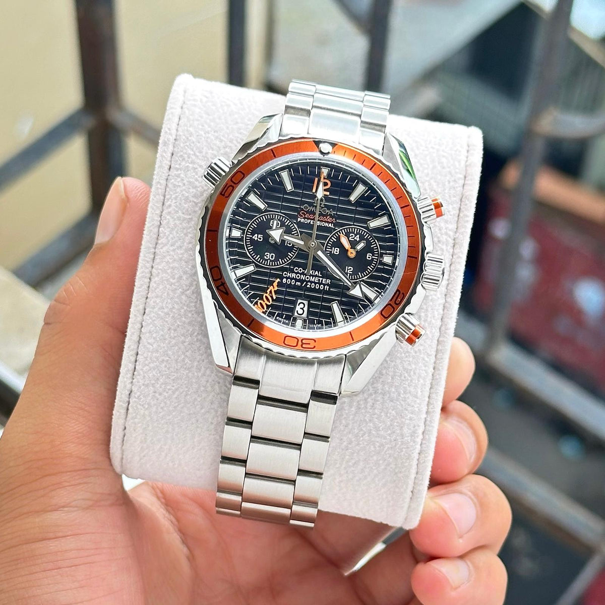 Om.ega Seamaster Planet Ocean Quartz Japan