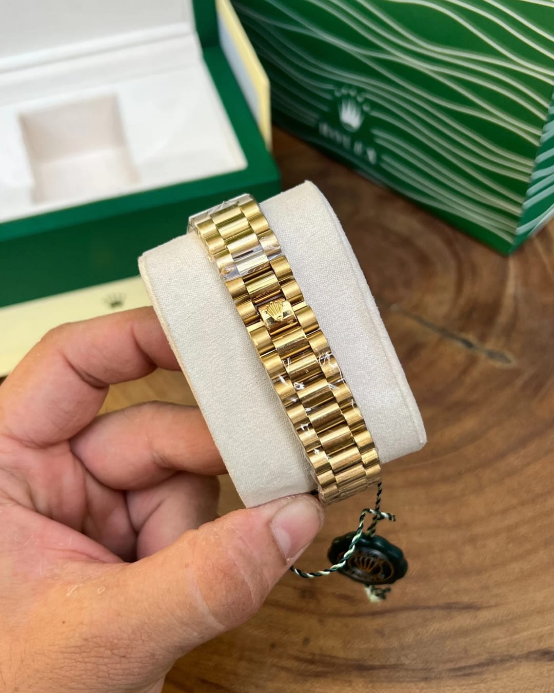 Rol.ex Oyster Perpetual Day Date Diamond 40 Battery Gold-Brown