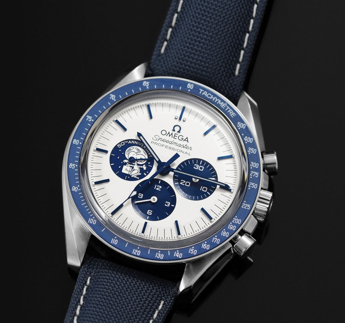 Om.ega speedmaster Snoopy 50Th Anniversary