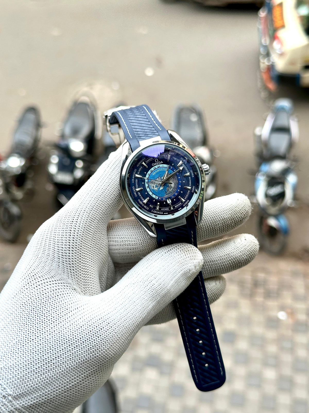 Om.ega Seamaster